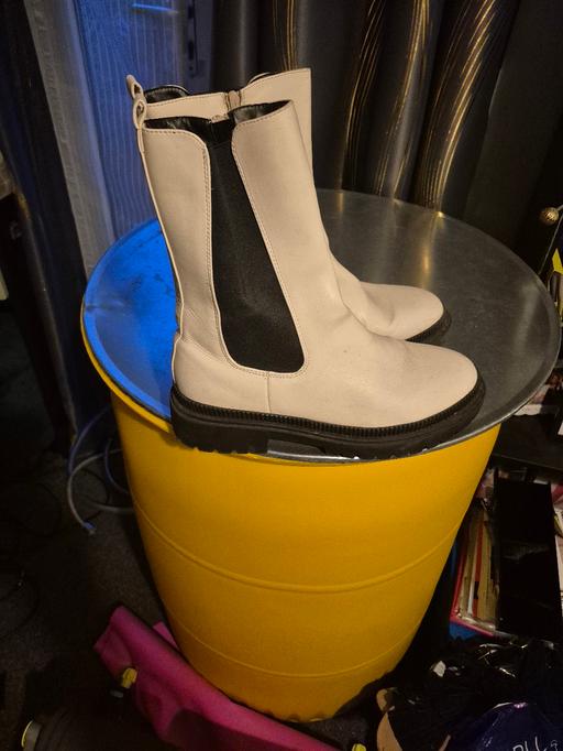 Buy & Sell Clapham South West London - Photos for boots ankle size 8 worn twice