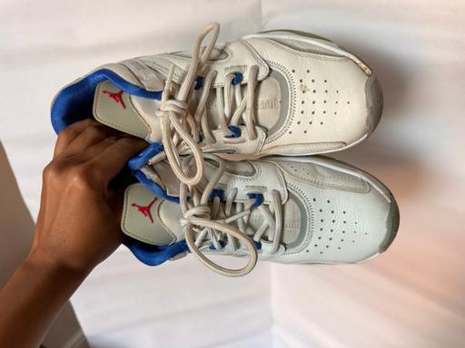 Buy & Sell - Photos for Jordan size 5