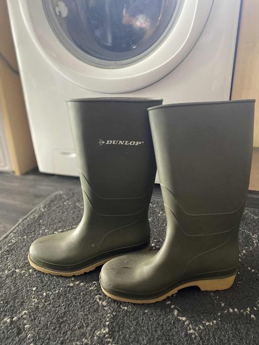 Buy & Sell Longley Sheffield - Photos for Unisex Green Dunlop Wellies - Junior Size 2
