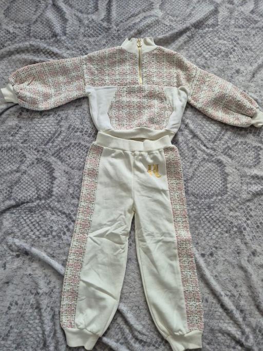 Buy & Sell Allenton Derby - Photos for Girls 5-6 years old River island Outfit cream