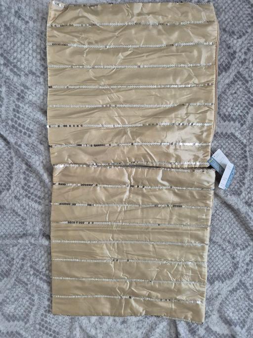 Buy & Sell Allenton Derby - Photos for 2 Beige Cushion case 43 cm x 43 cm New