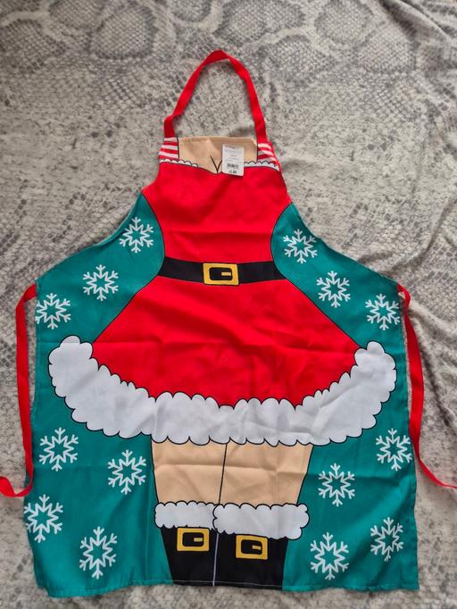 Buy & Sell Allenton Derby - Photos for Christmas apron New with tag