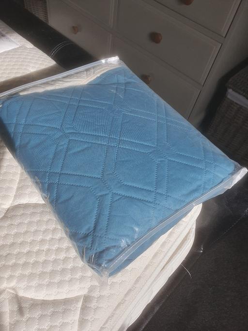 Buy & Sell Bradmore Wolverhampton - Photos for New 2 seater sofa cover