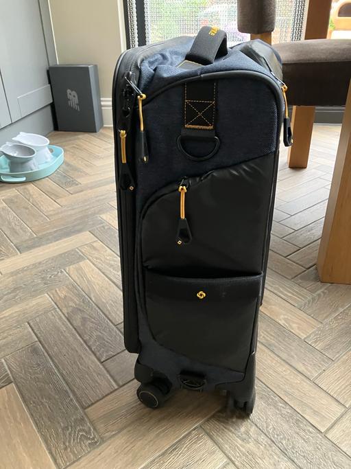 Buy & Sell East Ham East London - Photos for Samsonite cabin suite case