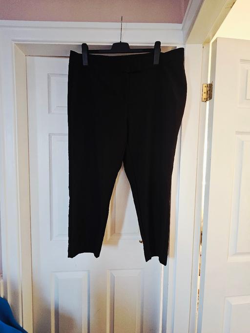 Buy & Sell Newton Doncaster - Photos for Black trousers, size 20.