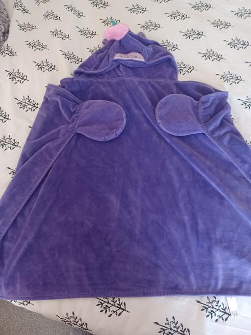 Buy & Sell Eckington North East Derbyshire - Photos for unicorn hooded blanket with mittens