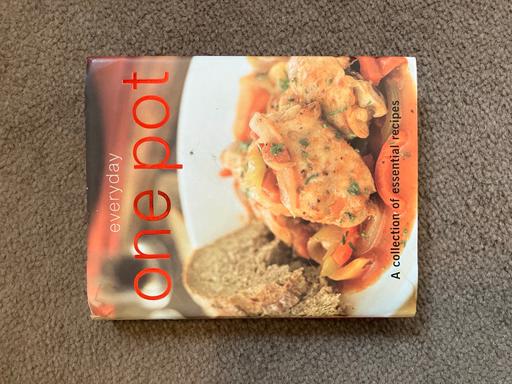Buy & Sell Woodcross Wolverhampton - Photos for One pot cook book