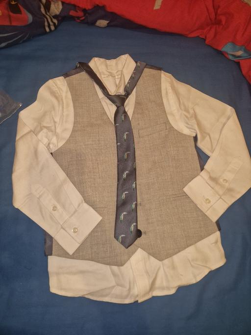 Buy & Sell Rush Green Barking and Dagenham - Photos for Long sleeve shirt set.