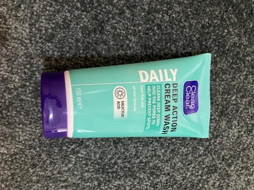 Buy & Sell Woodcross Wolverhampton - Photos for Daily face wash
