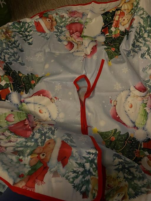 Buy & Sell Wednesfield Wolverhampton - Photos for New Christmas tree skirt approx 3 ft diameter