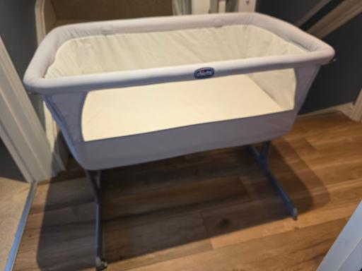 Buy & Sell Bloxwich Walsall - Photos for Chicco Next2Me Bedside Crib – Light Grey