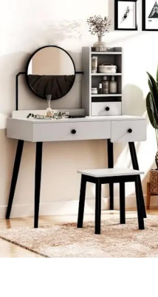Buy & Sell Daisy Hill Bradford - Photos for Make up desk