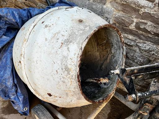 Buy & Sell Bromyard County of Herefordshire - Photos for Cement mixer, works on mains power 220v