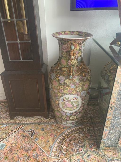 Buy & Sell Maida Vale West London - Photos for Pair Qing dynasty style vases