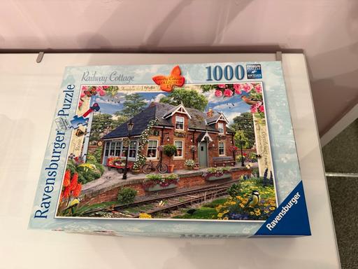 Buy & Sell Darlaston Walsall - Photos for Ravensburger 1000 Jigsaw. Railway Cottage
