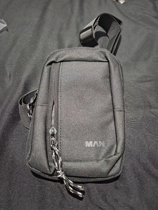 Buy & Sell Ettingshall Wolverhampton - Photos for Boohoo MAN CROSS BODY BAG BLACK
