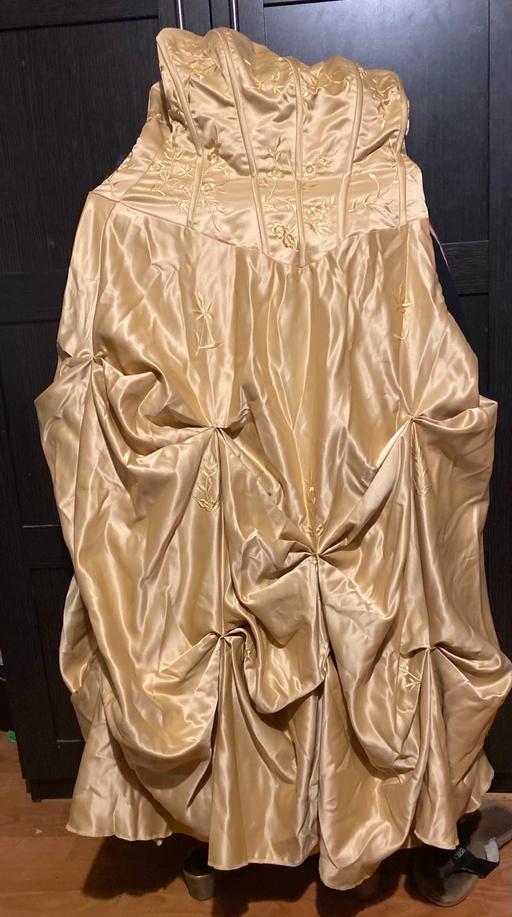 Buy & Sell Longley Sheffield - Photos for Beautiful Gold Coloured Prom Dress