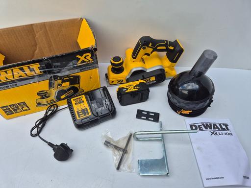 Buy & Sell Yew Tree Estate Sandwell - Photos for DeWalt DCP580 18V XR Brushless 82mm Planer