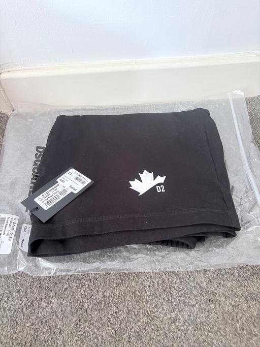 Buy & Sell Bermondsey South East London - Photos for Dsquared shorts