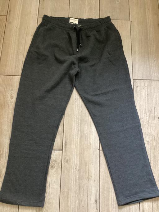 Buy & Sell Southdene Knowsley - Photos for 2XL dark grey jogger bottoms new