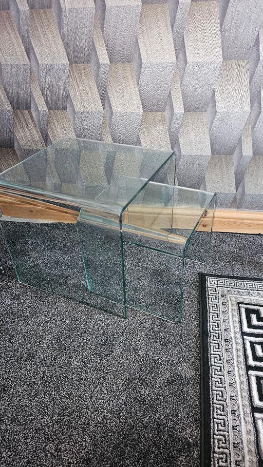 Buy & Sell Bradley Wolverhampton - Photos for tv unit and 2 tables glass