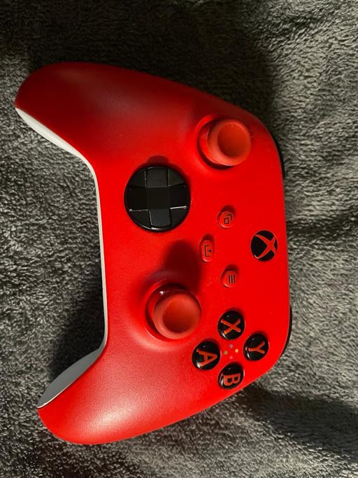 Buy & Sell Parkfields Wolverhampton - Photos for Xbox controller Red