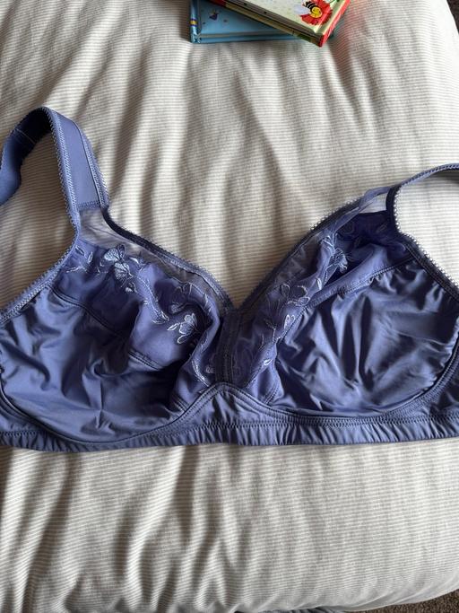 Buy & Sell New Eltham South East London - Photos for Damart ladies 42C bra