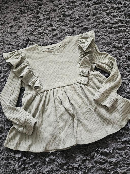 Buy & Sell Weston Point Halton - Photos for Age 5-6 NEXT top