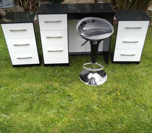 Buy & Sell Over Hulton Bolton - Photos for Dressing table