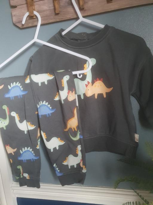 Buy & Sell Bradmore Wolverhampton - Photos for BABY 9-12m Dino tracksuit