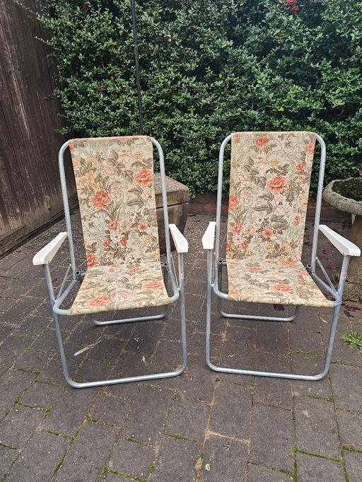 Buy & Sell Dudley Town Centre Dudley - Photos for VINTAGE DECKCHAIRS X 2