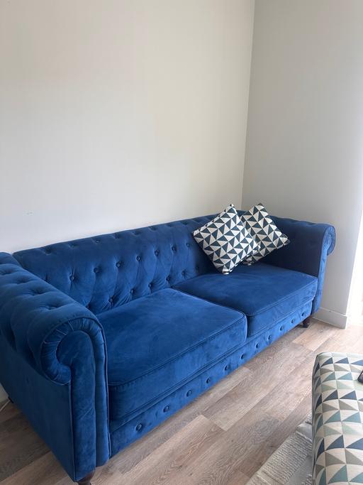 Buy & Sell White City West London - Photos for Brand new velvet loveseat sofa- blue sofa