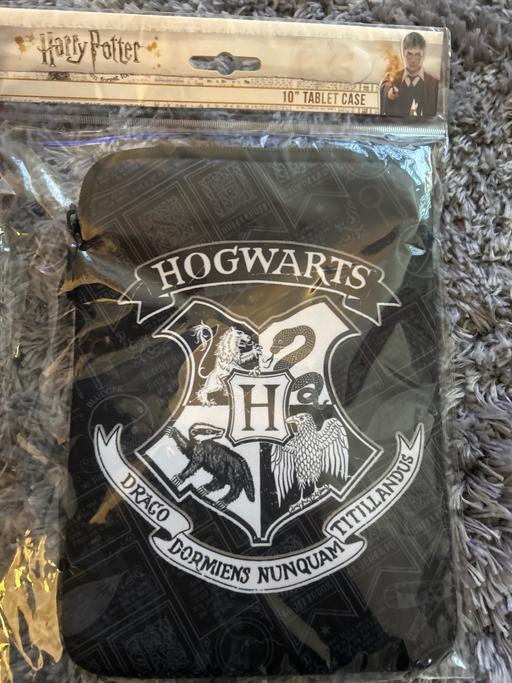 Buy & Sell Broadgreen Knowsley - Photos for Harry Potter Hogwarts 10” tablet case. New