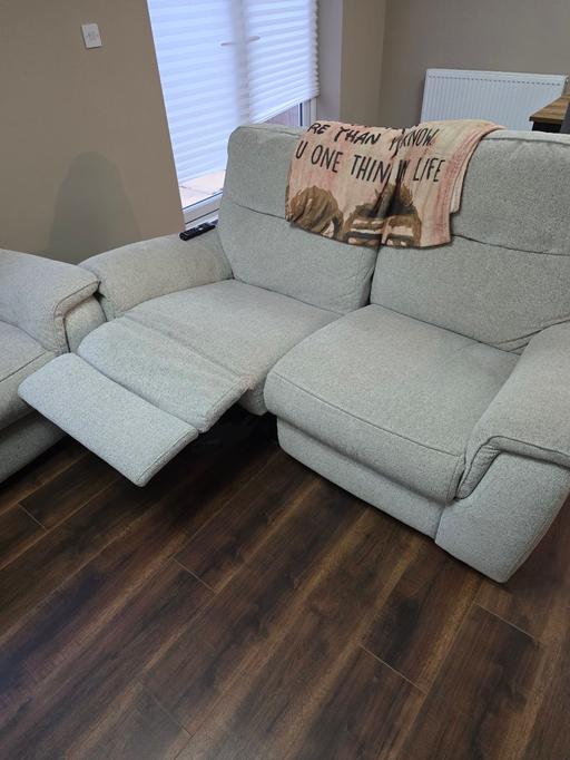 Buy & Sell Broomhill Cannock Chase - Photos for 2 piece sofa set - cream * collection *
