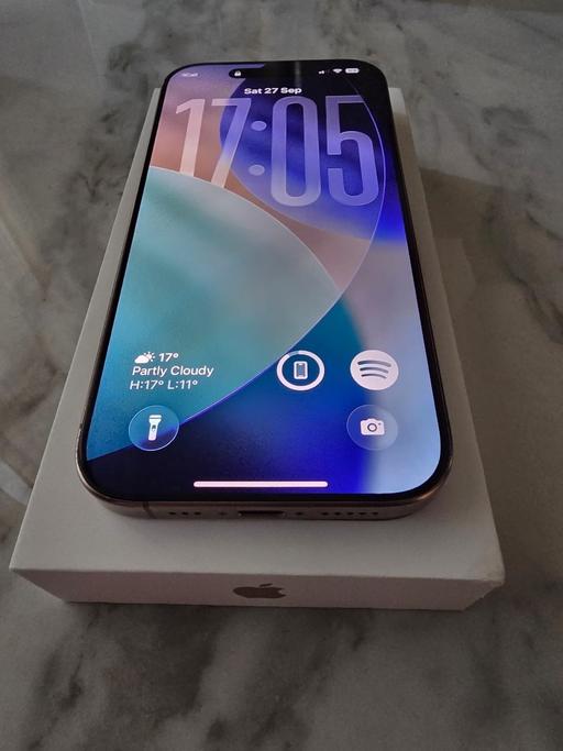 Buy & Sell South Kensington South West London - Photos for iPhone 16 pro 256 giga Apple Care Lost&Theft