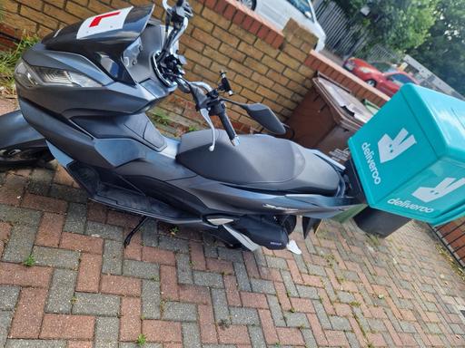 Vehicles Walthamstow East London - Photos for motorbike Honda pcx 125