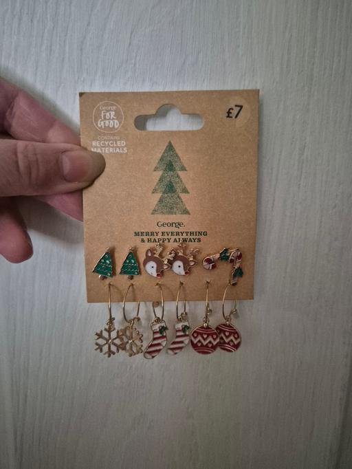 Buy & Sell Crumpsall Manchester - Photos for new Xmas 6pk Earrings
