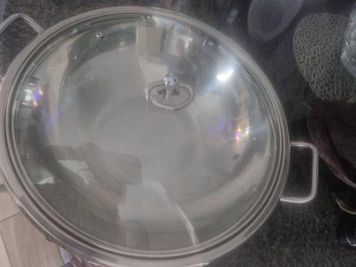 Buy & Sell Scholes Rotherham - Photos for A very large stainless steel wok