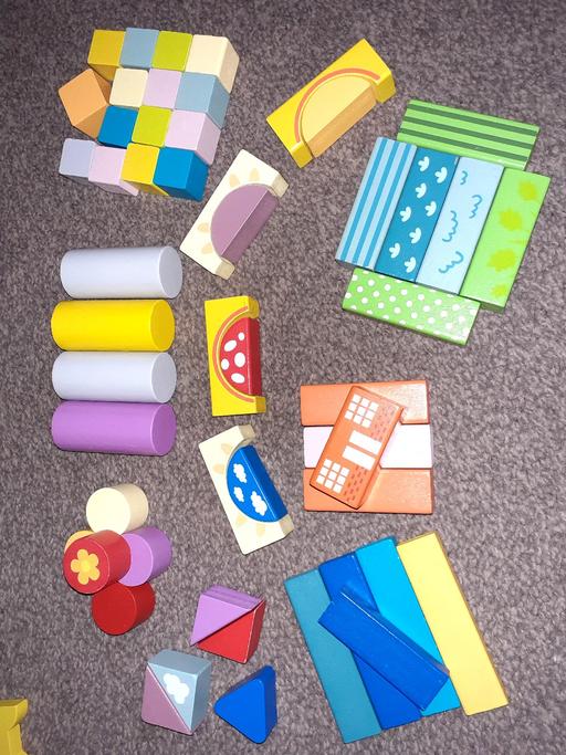 Buy & Sell Daisy Hill Bradford - Photos for wooden blocks and anilmals