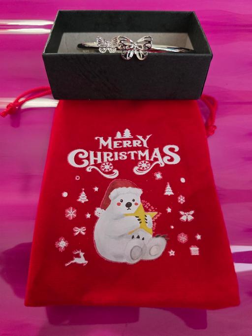 Buy & Sell Blackpool Town Centre Blackpool - Photos for Butterfly bangle in Christmas pouch NEW