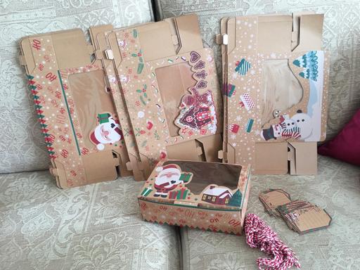 Classes Walsall South Staffordshire - Photos for Christmas cake boxes 