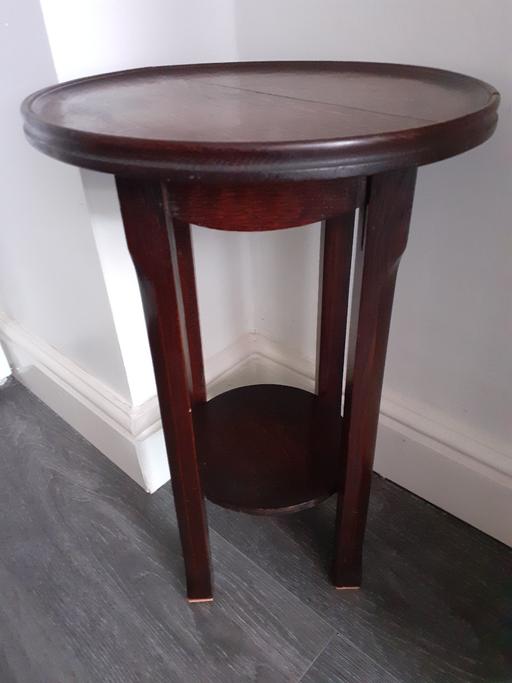 Buy & Sell Leagrave Luton - Photos for Small Side/Display Table(LU33BY)
