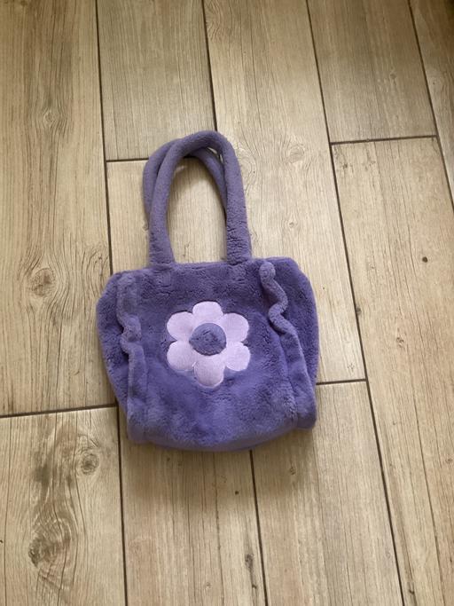 Buy & Sell Knowsley Industrial Park Knowsley - Photos for Cute fur bag