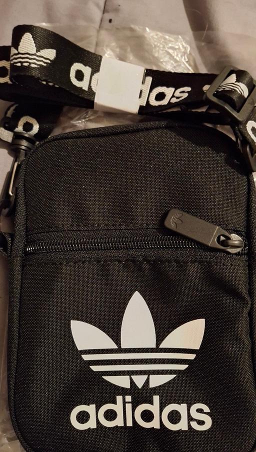 Buy & Sell Healey Rochdale - Photos for ✨️ADIDAS CROSS BODY BAG ✨️
