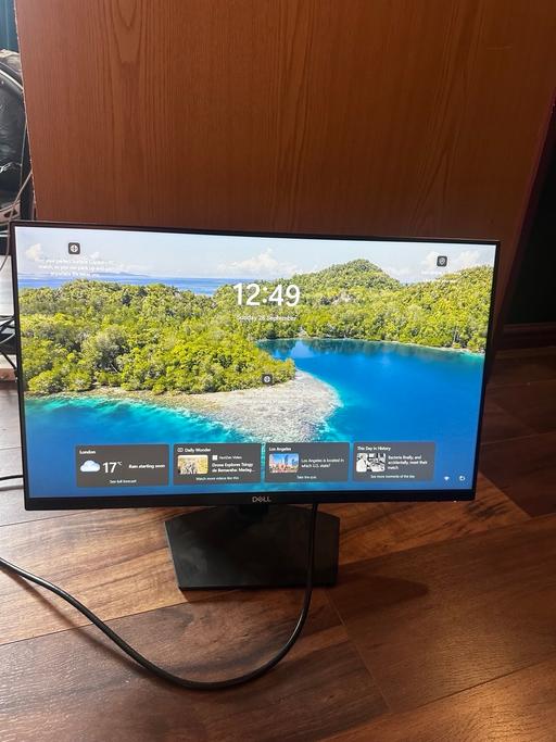 Buy & Sell Hackney North London - Photos for DELL SE2419HR Full HD 24