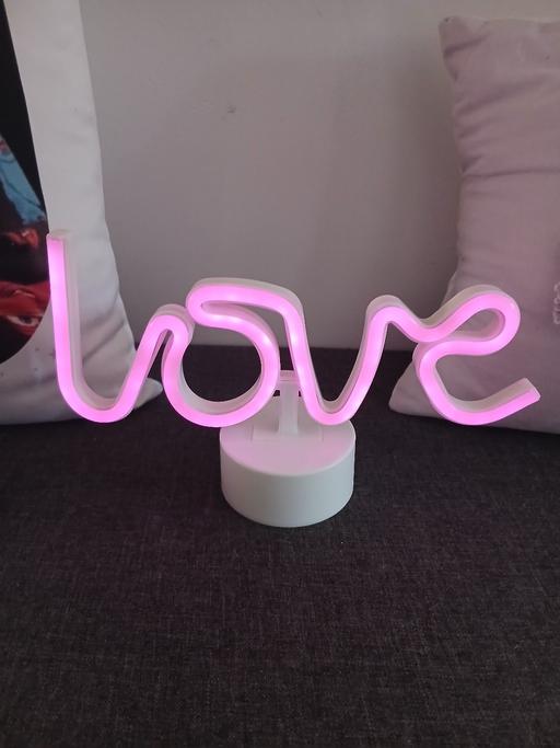 Buy & Sell Ocker Hill Sandwell - Photos for Neon Love sign
