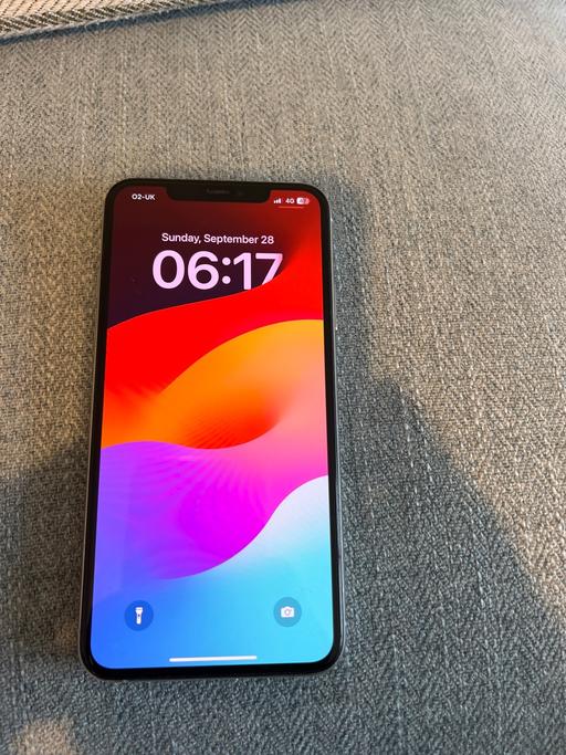 Buy & Sell Croxley Green Three Rivers - Photos for iPhone 11 Pro Max 256GB white - very good
