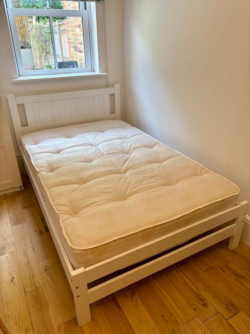 Buy & Sell Surbiton Kingston Upon Kingston upon Thames - Photos for White wooden bed with mattress