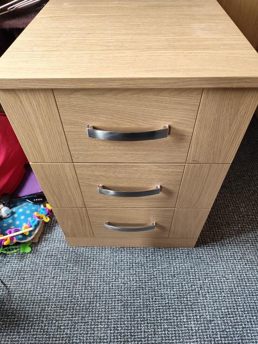 Buy & Sell Billericay Basildon - Photos for 2 Shreiber bedside tables