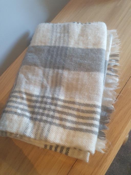 Buy & Sell Wolverhampton West Midlands - Photos for Winter shawl scarf